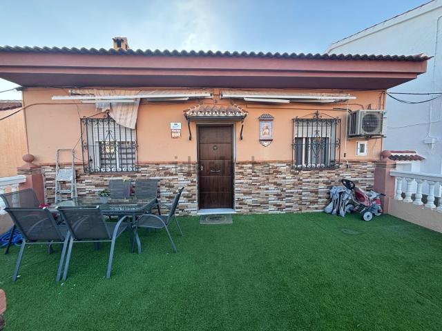 Casa en venta en Puerto de la Torre, Málaga-Costa del Sol