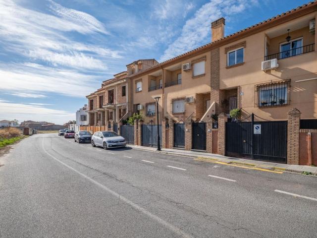 Casa en venta en Jun, Granada