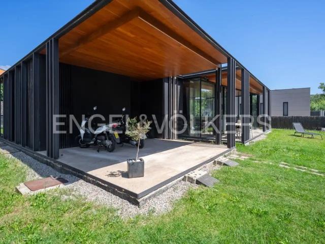 Casa en venta en Quart, Palol d'Onyar