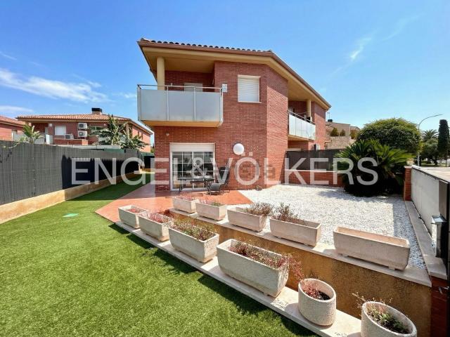 Casa en venta en Vilafortuny, Baix Camp