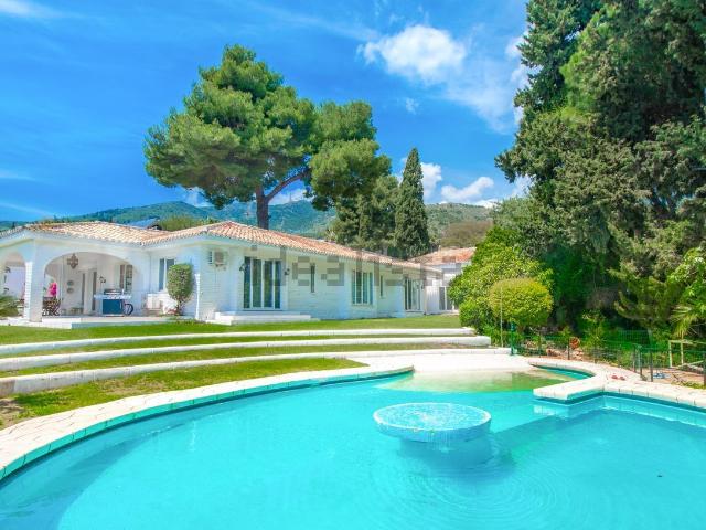 Casa en venta en La Sierrezuela, Costa del Sol Occidental