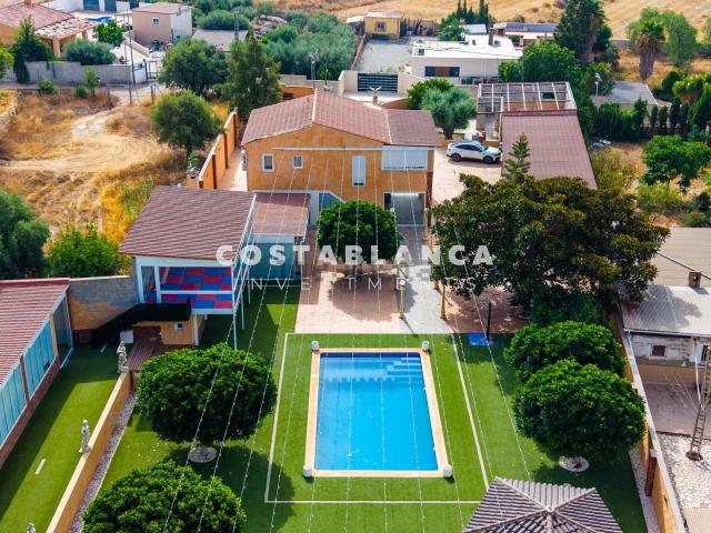 Casa en venta en Fontcalent, l'Alacantí