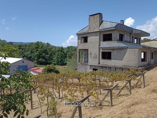 Casa en venta en Cesantes, Vigo
