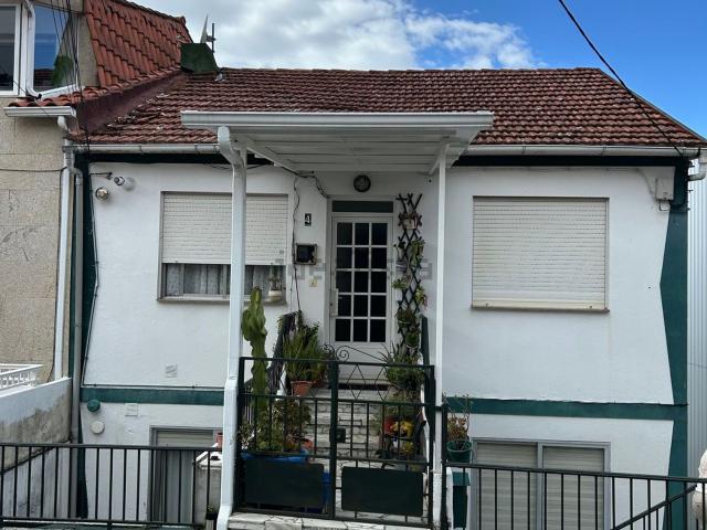 Casa en venta en Chapela, Vigo