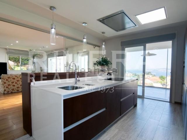 Casa en venta en Chapela, Vigo