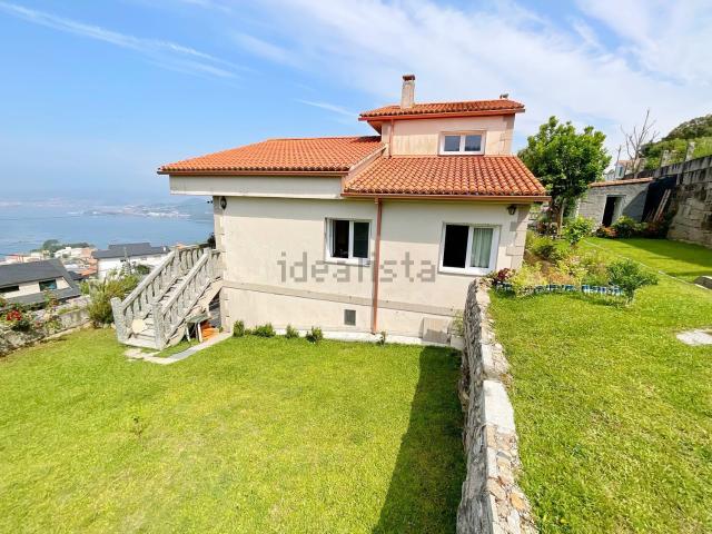 Casa en venta en Chapela, Vigo