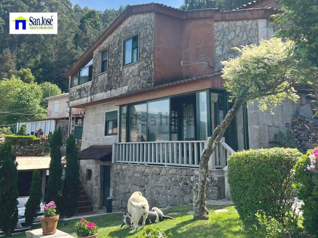 Casa en venta en Cedeira, Vigo