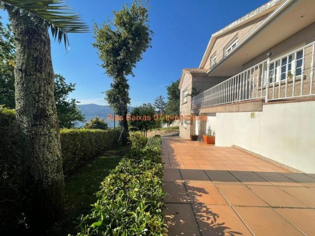 Casa en venta en Chapela, Vigo