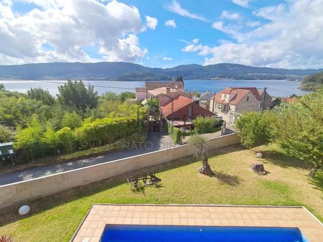 Casa en venta en O Viso, Vigo
