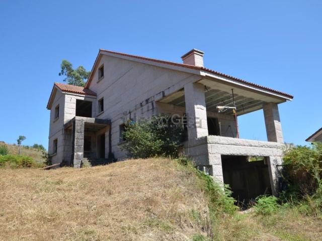 Casa en venta en O Viso, Vigo