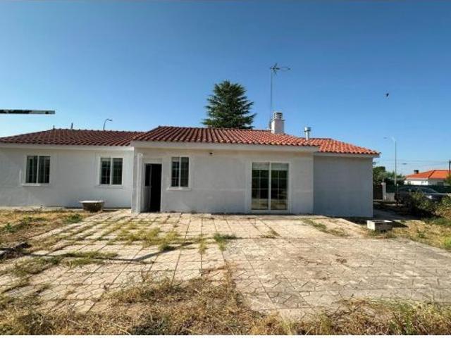 Casa en venta en Villar Del Olmo, Madrid