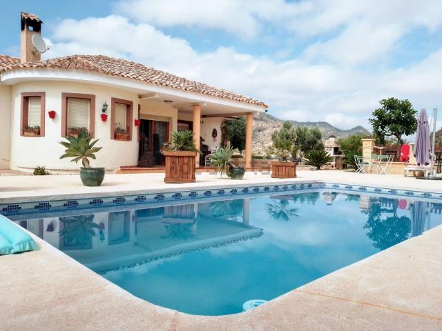 Casa en venta en Relleu