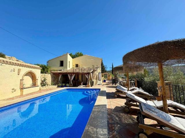 Casa en venta en Relleu