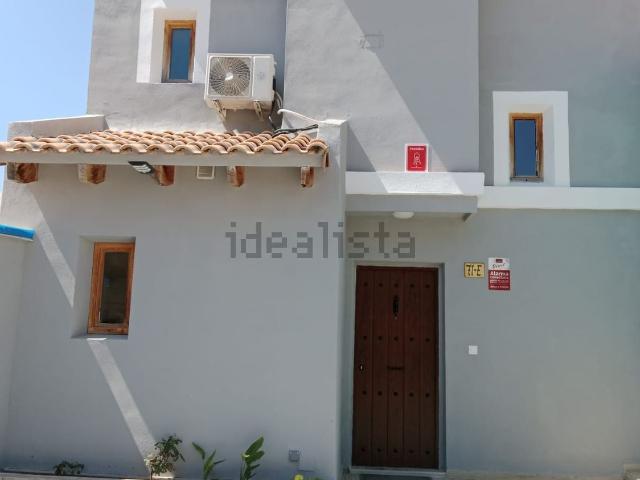 Casa en alquiler en la Marina Baixa, Valencia