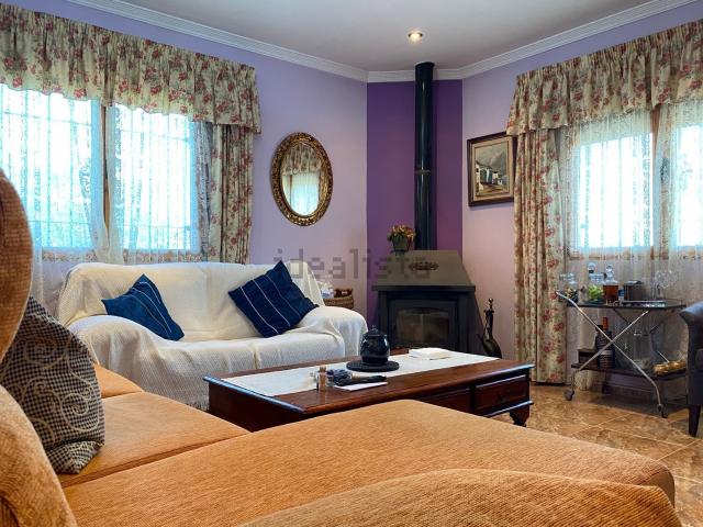 Casa en venta en Relleu, Valencia