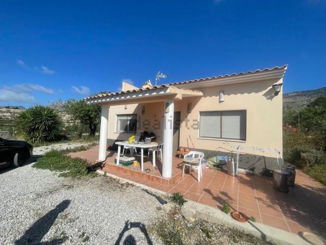 Casa en venta en Relleu