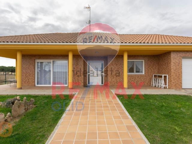 Casa en venta en Revellinos, Castilla y León