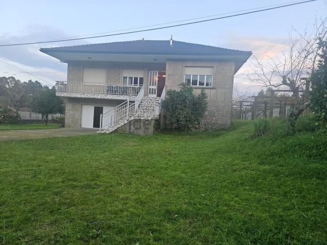 Casa en venta en Rianxo