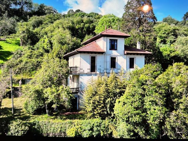 Casa en venta en Sebreñu, Ribadesella