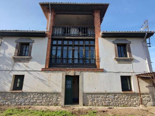 Casa en venta en Ribadesella, Camangu
