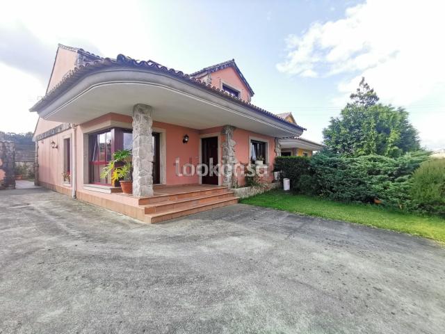 Casa en venta en Ribadumia