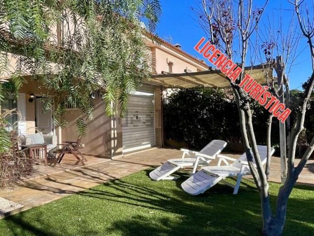 Casa en venta en Alt Empordà, Catalunya