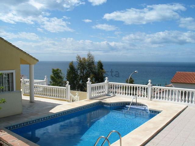 Casa en venta en Torre de Benagalbón, La Axarquía