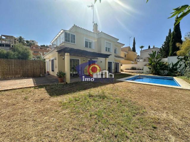 Casa en venta en Rincón De La Victoria, Torre de Benagalbón