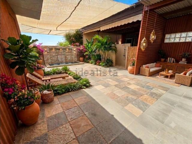 Casa en venta en Torre de Benagalbón, La Axarquía