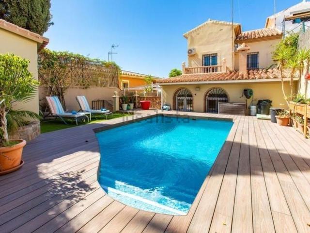 Casa en venta en La Cala del Moral, La Axarquía