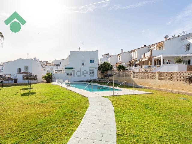 Casa en venta en La Cala del Moral, La Axarquía