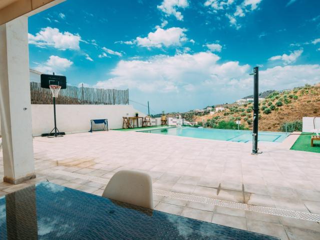 Casa en venta en Benagalbón, La Axarquía