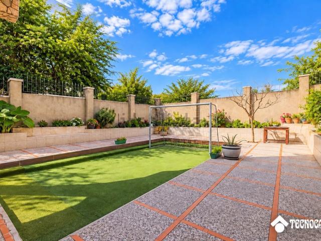 Casa en venta en Sant Andreu, Ripollet