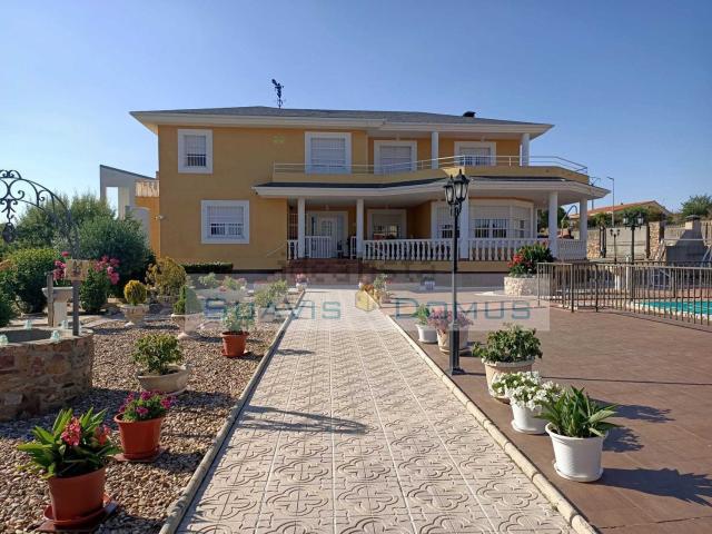 Casa en venta en Roales, Castilla y León