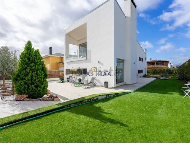 Casa en venta en Roales, Castilla y León