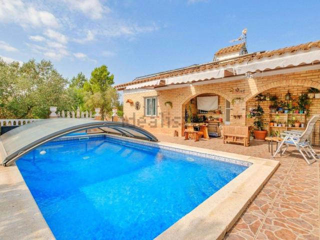 Casa en venta en Colònia Parellades, Baix Ebre