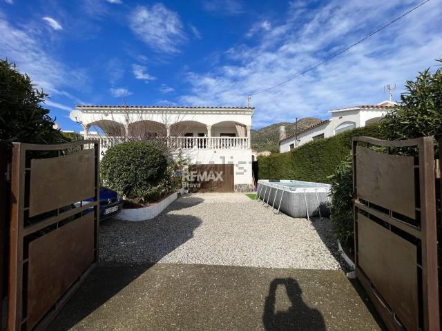 Casa en venta en el Mas Boscà, Alt Empordà