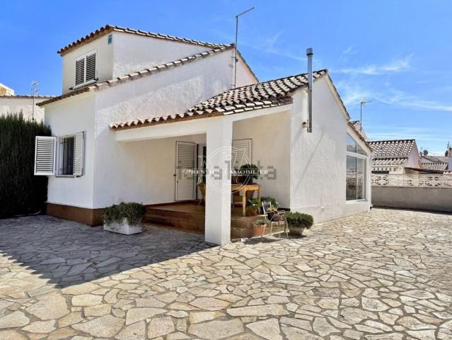 Casa en venta en el Mas Mates, Alt Empordà