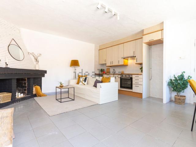 Casa en venta en Rubí, Castellnou