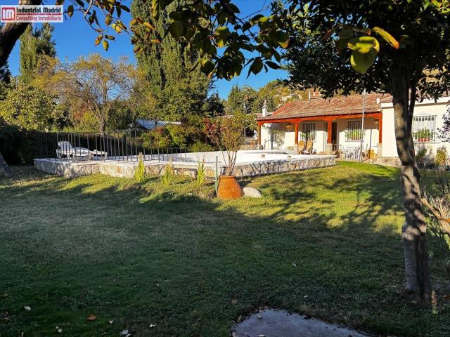 Chalet en venta en Valdilecha, Madrid