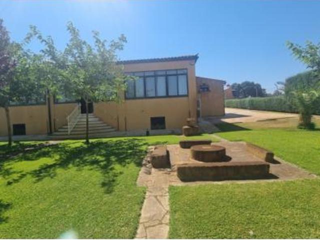 Chalet en venta en Polígono Industrial de Almoharín, Almoharín