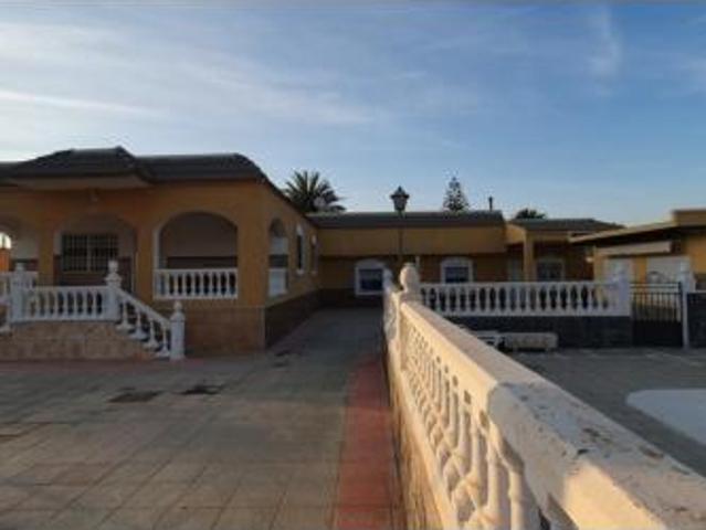 Chalet en venta en Pechina, Andalucía