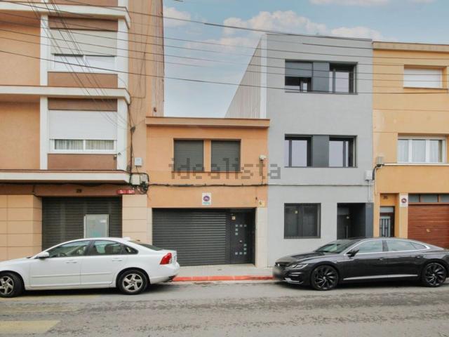 Casa en venta en Sabadell, Gràcia