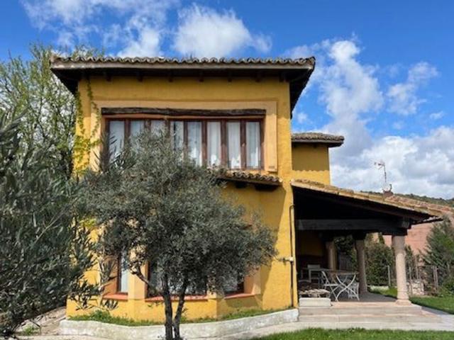 Casa en venta en Sacedón, Guadalajara