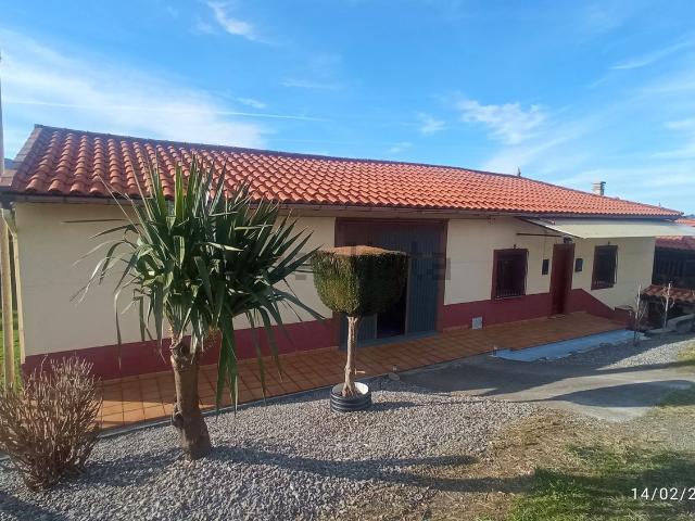Casa en venta en La Pereda, Salas