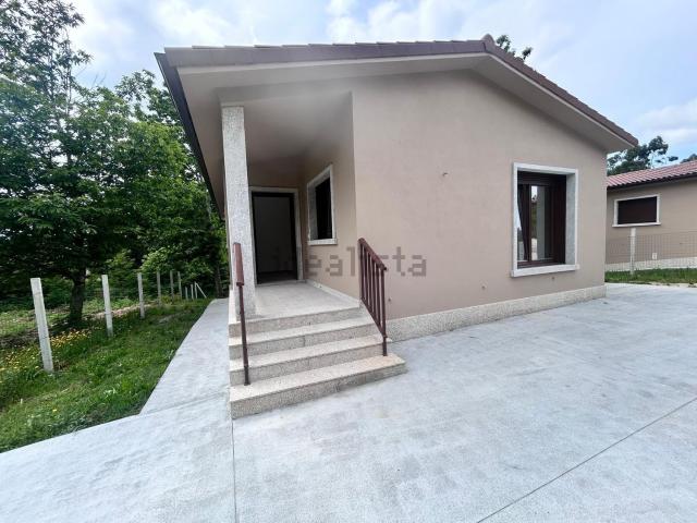 Casa en venta en Salceda de Caselas, Vigo