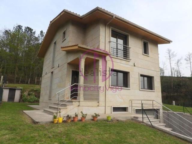 Casa en venta en Salceda De Caselas, A Fraga