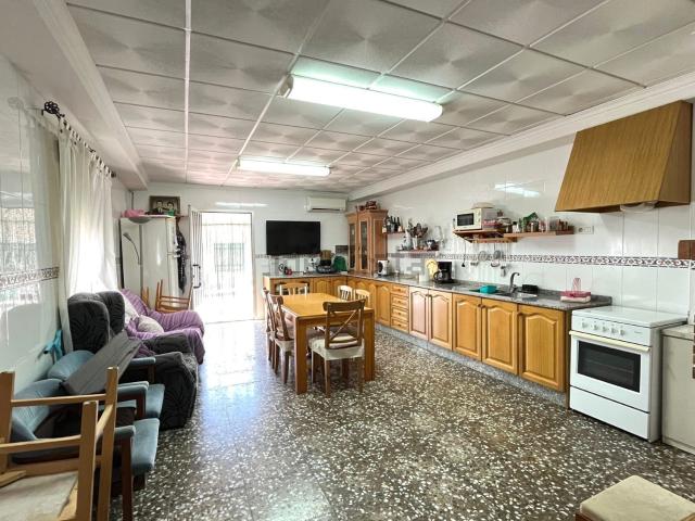 Casa en venta en Cecilia Bartolomé (Mujeres Libres), l'Alt Vinalopó / El Alto Vinalopó