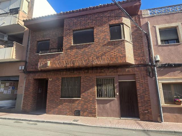 Casa en venta en Cecilia Bartolomé (Mujeres Libres), l'Alt Vinalopó / El Alto Vinalopó