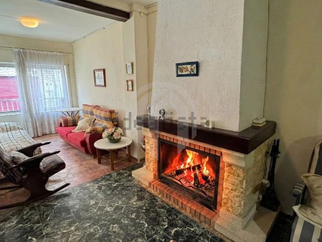 Casa en venta en Cecilia Bartolomé (Mujeres Libres), l'Alt Vinalopó / El Alto Vinalopó